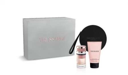 Козметика и Парфюмерия - Комплекти > Дамски комплекти > Trussardi